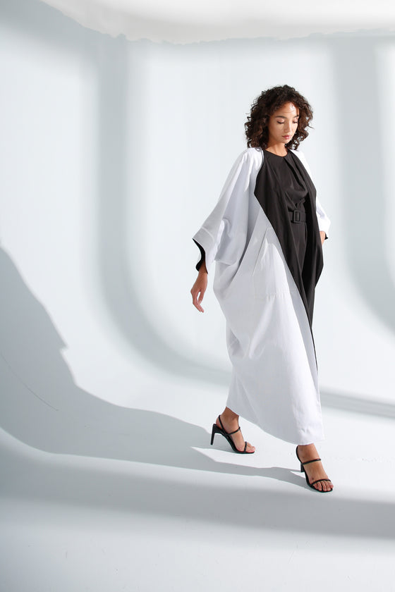 Reversible White/Black Kimono