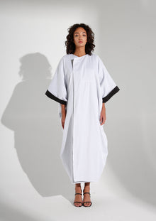  Reversible White/Black Kimono