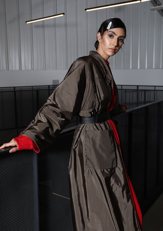 Red x Mocha Reversible Puff Sleeve Abaya